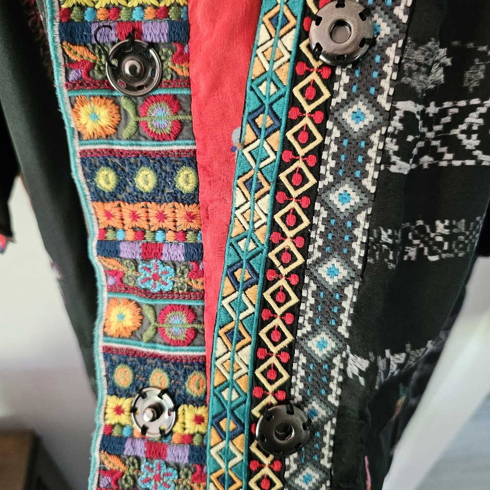 Johnny WAS silk Kimono - Picture 4 of 16